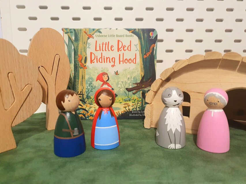 Red Riding Hood Play Set