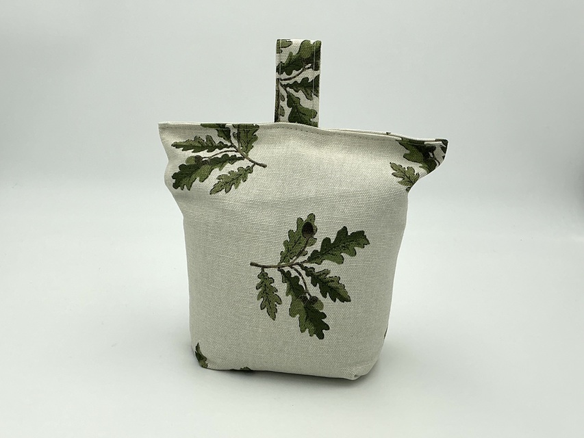 Oak Leaves & Acorns Door Stop, Filled